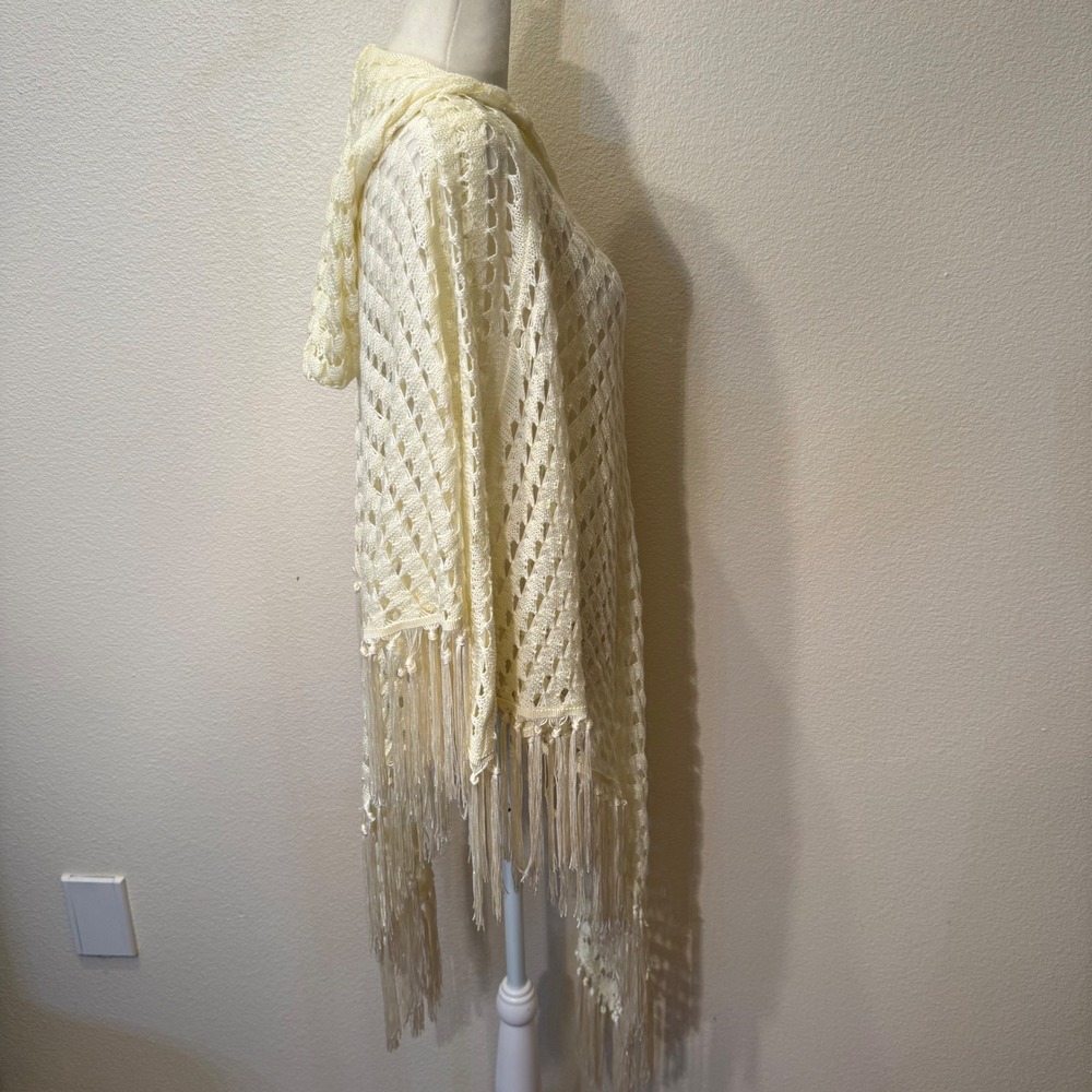 Boho Beachy Fringe Hooded Crochet Poncho Women OS Butter Yellow Knit - Picture 5 of 8